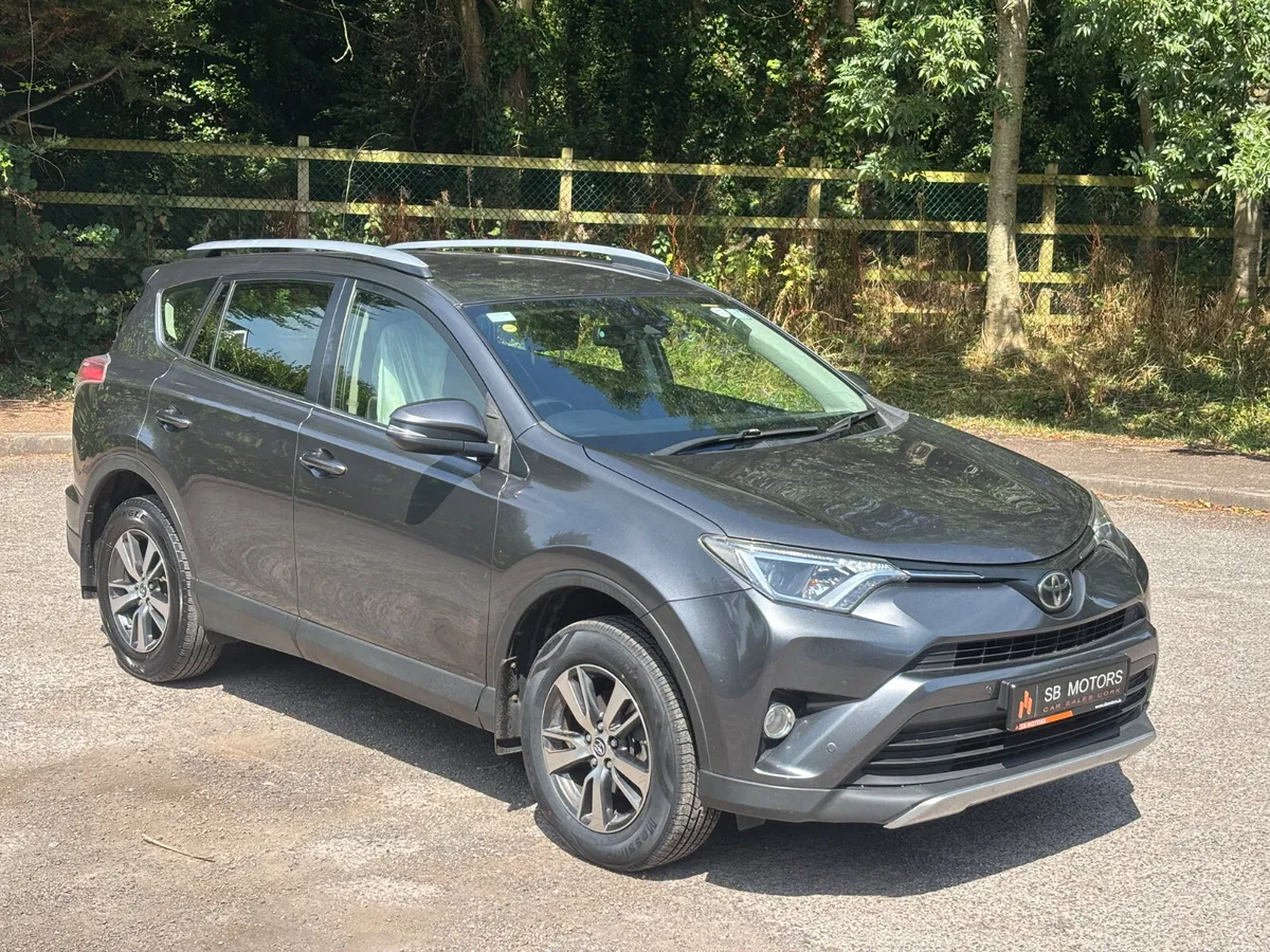 Toyota RAV4 2017 - Image 4
