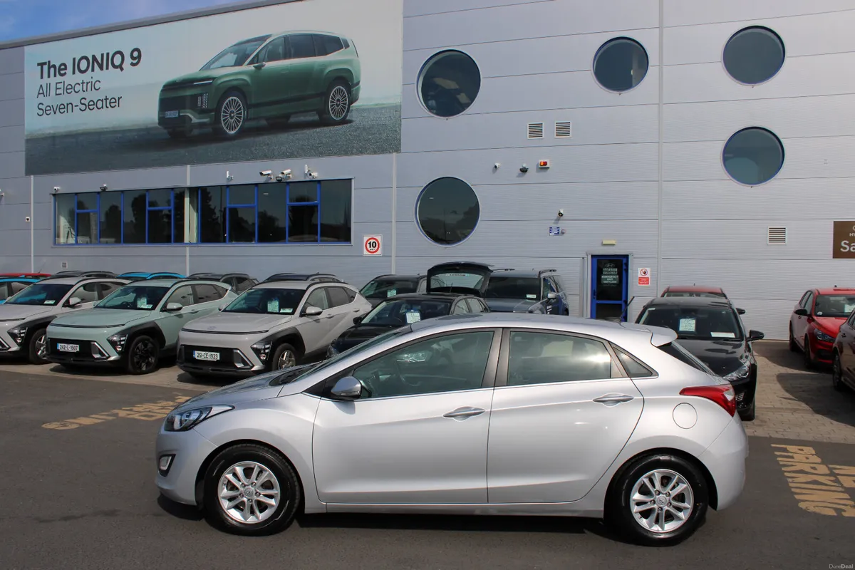 Hyundai i30 2016 - Image 2