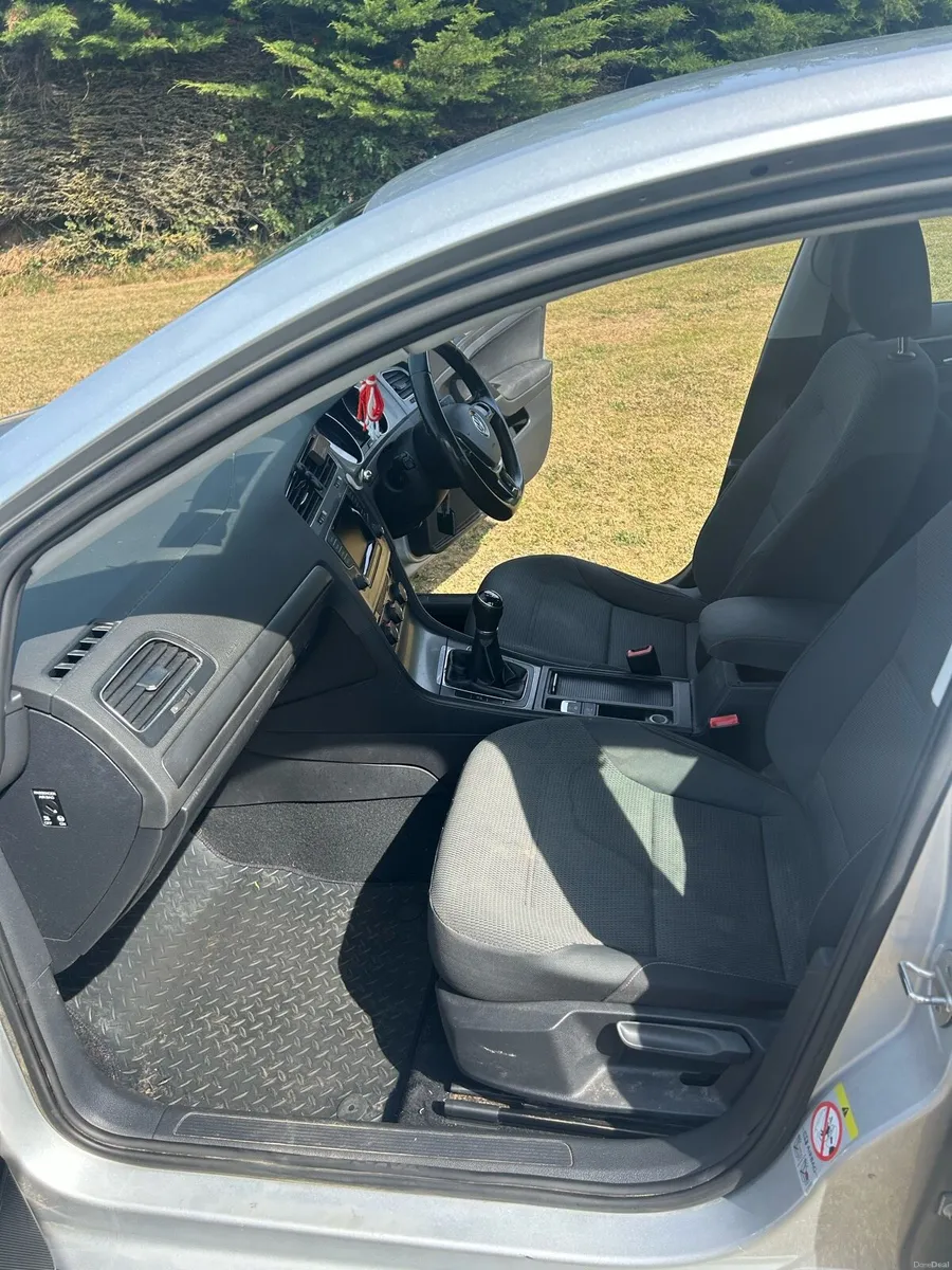Volkswagen Golf - Image 5