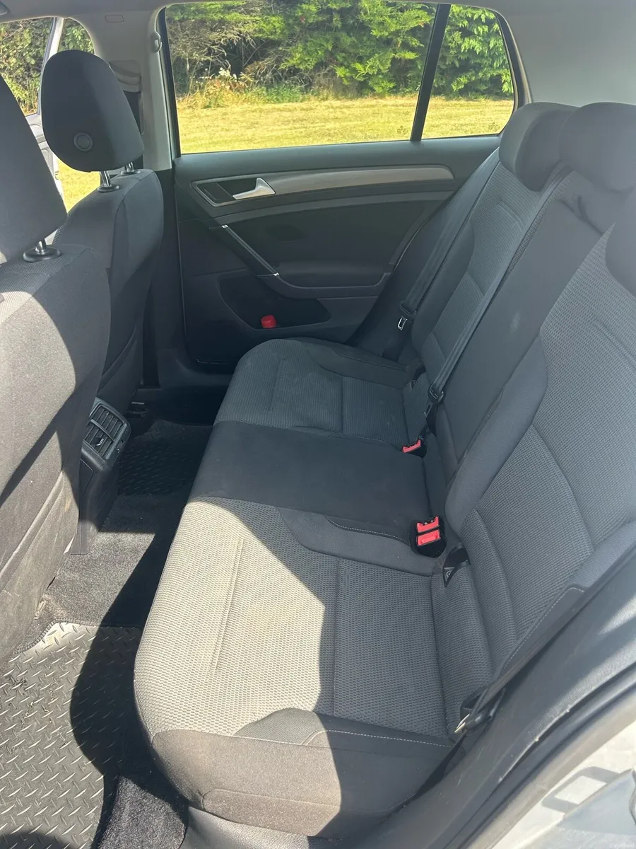 Volkswagen Golf - Image 6