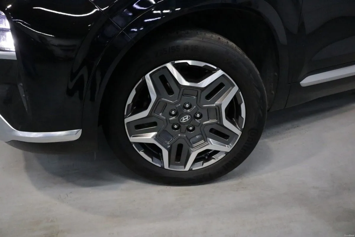 Hyundai Santa Fe PLUG IN HYBRID EXECUTIVE PLUS 4WD - Image 3