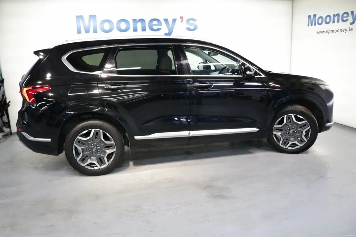 Hyundai Santa Fe PLUG IN HYBRID EXECUTIVE PLUS 4WD - Image 6