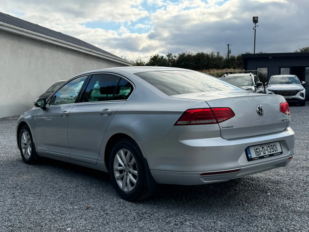 2016 Volkswagen Passat - Image 5