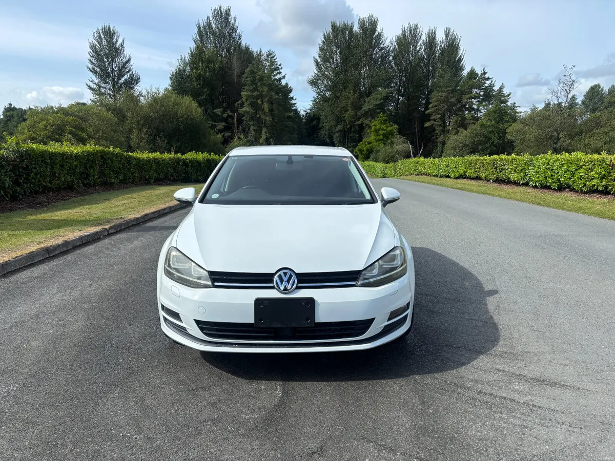 VOLKKSWAGEN GOLF 1.2 TSI AUTO 2015 - Image 2