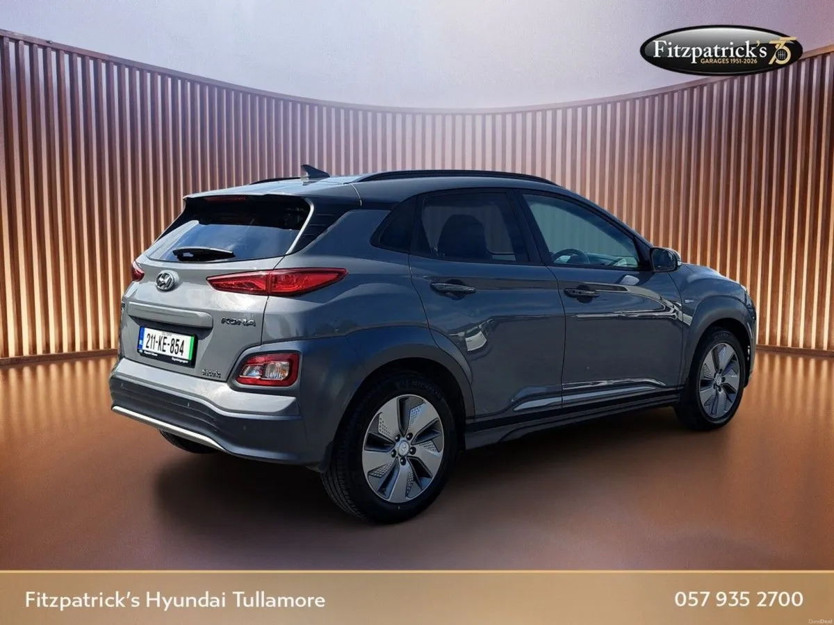 Hyundai KONA Premium Model 64 K/wh Battery. - Image 4