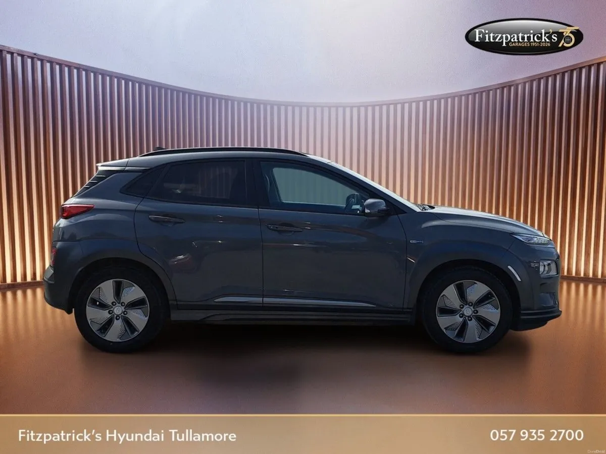 Hyundai KONA Premium Model 64 K/wh Battery. - Image 2