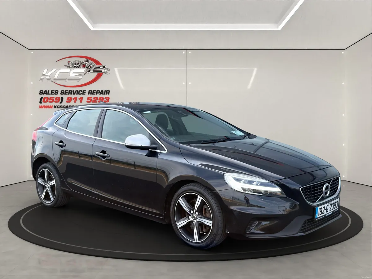 2018 Volvo V40 - R Design - Automatic - Low Miles - Image 6