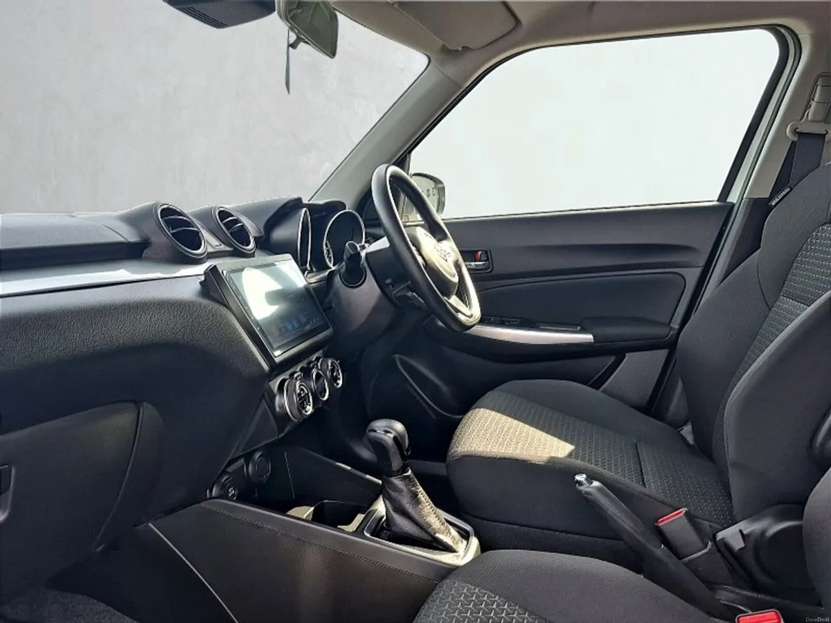 Suzuki Swift ** XG ** AUTO ** TRINITY MOTORS ** - Image 6
