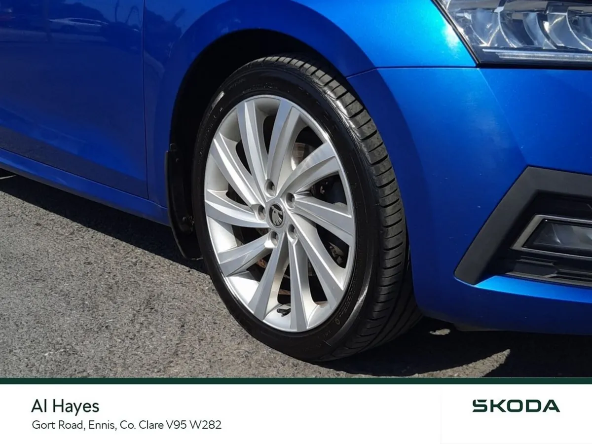 Skoda Octavia **STYLE MODEL** 2.0 TDI 115BHP - Image 5