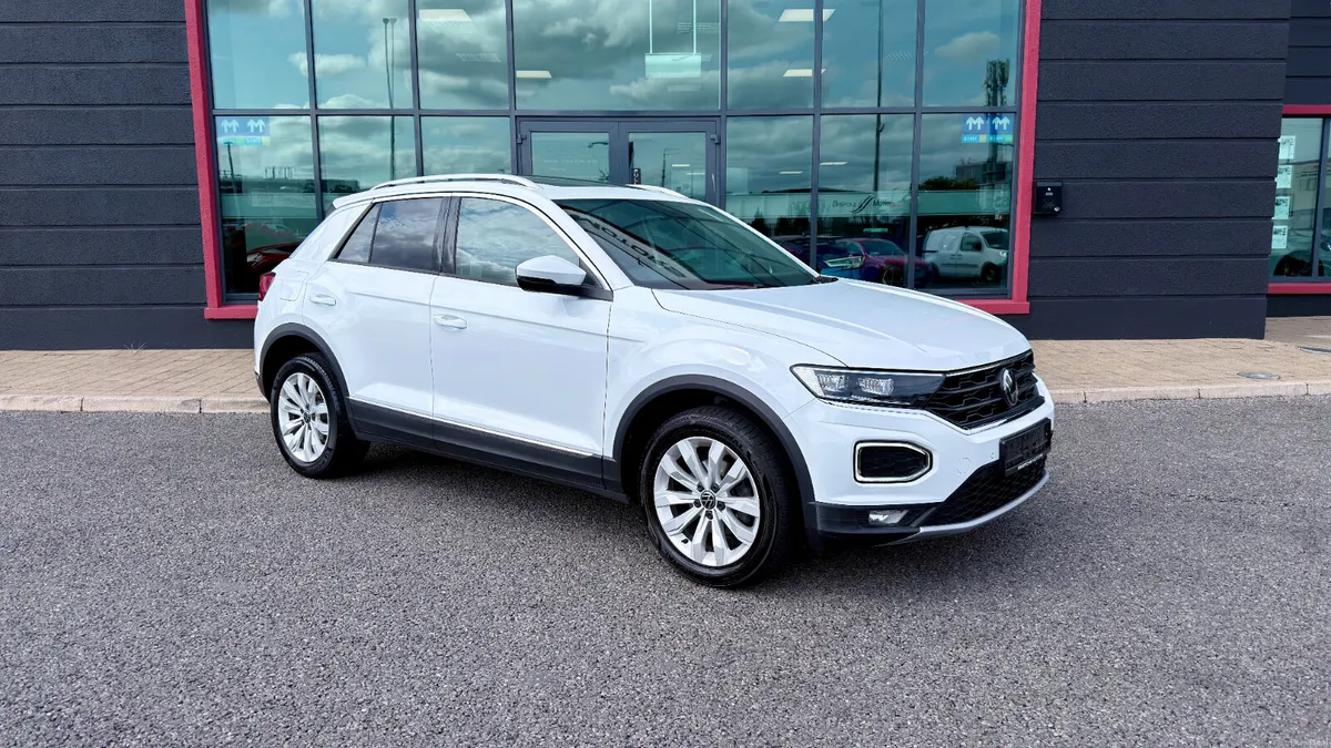 Volkswagen T-Roc Sport - Image 2