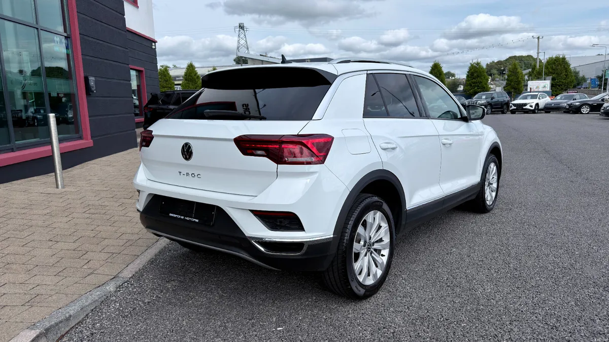 Volkswagen T-Roc Sport - Image 4