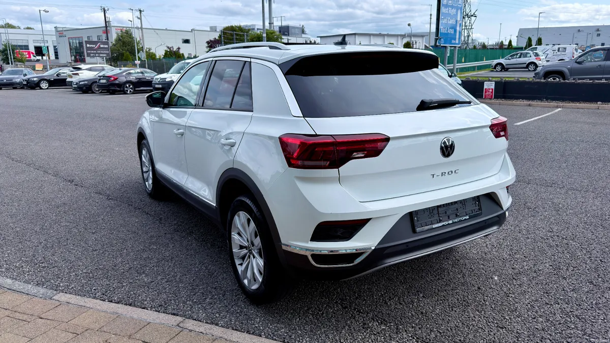 Volkswagen T-Roc Sport - Image 5