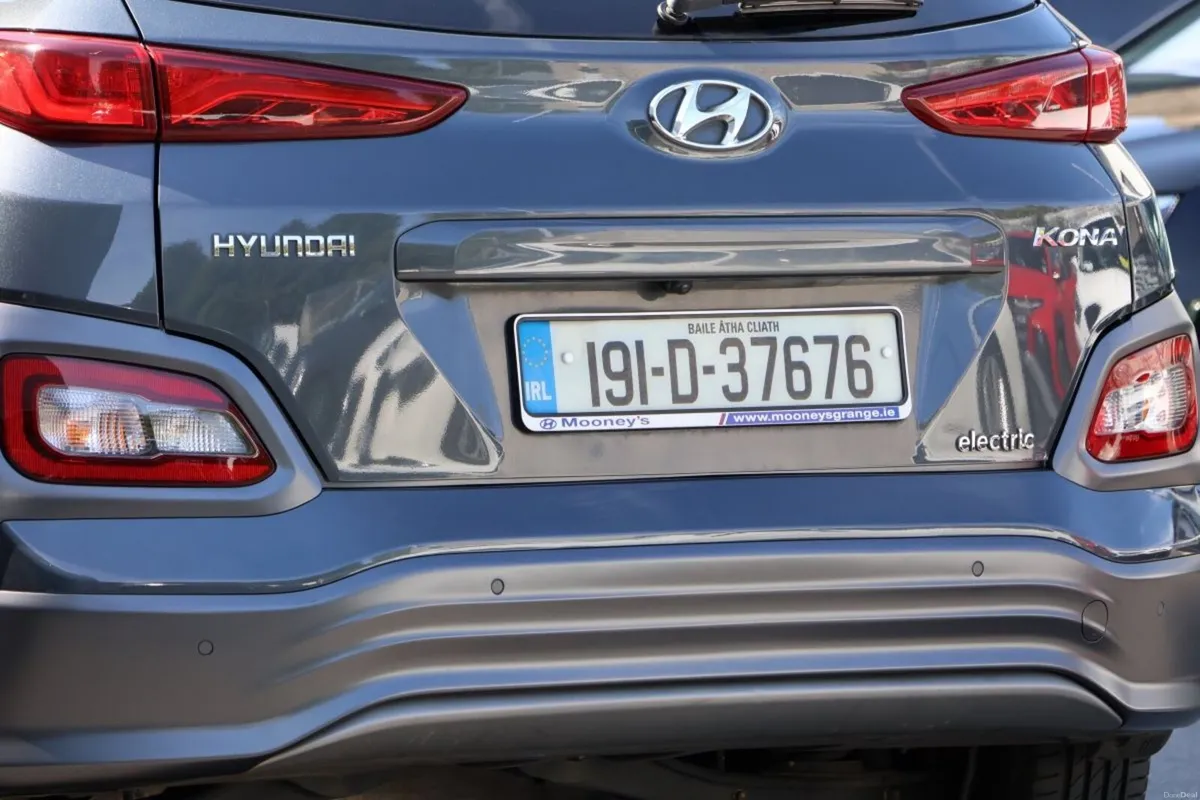 Hyundai KONA Kona EV 64 kWh - Image 6