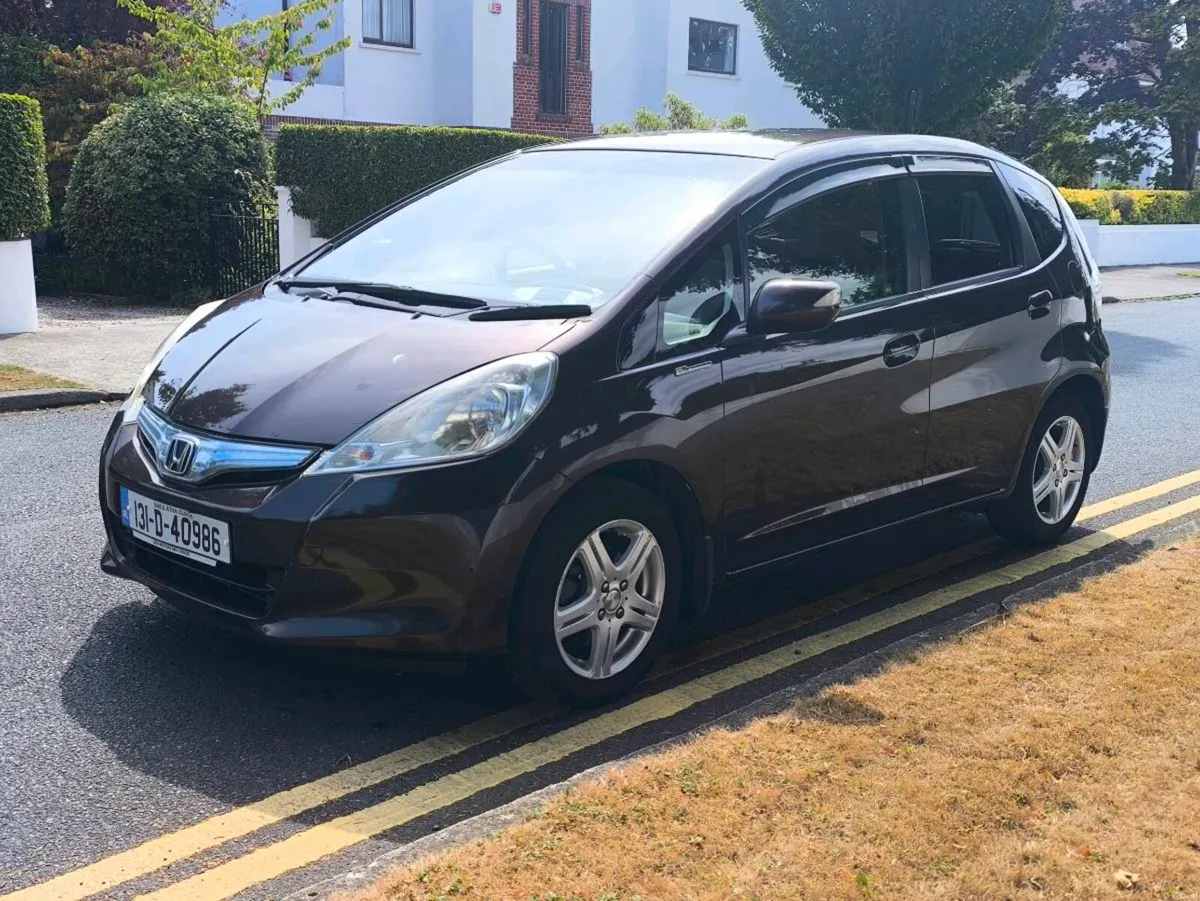 2013 HONDA FIT / JAZZ HYBRID AUTOMATIC NCT 08/2027 - Image 3