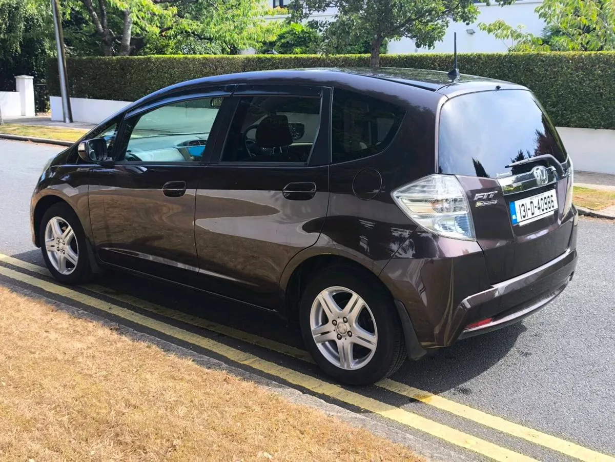 2013 HONDA FIT / JAZZ HYBRID AUTOMATIC NCT 08/2027 - Image 5