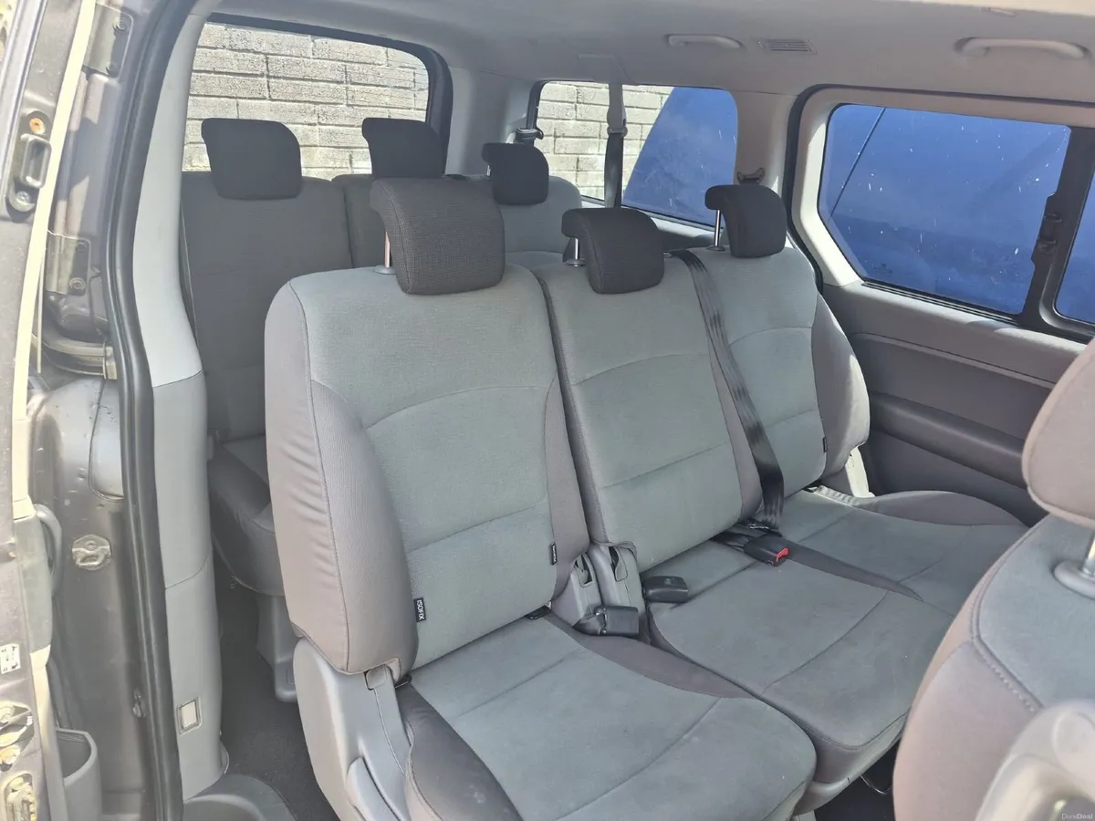 Hyundai i800 2011 Contact John 087/7752444 - Image 4