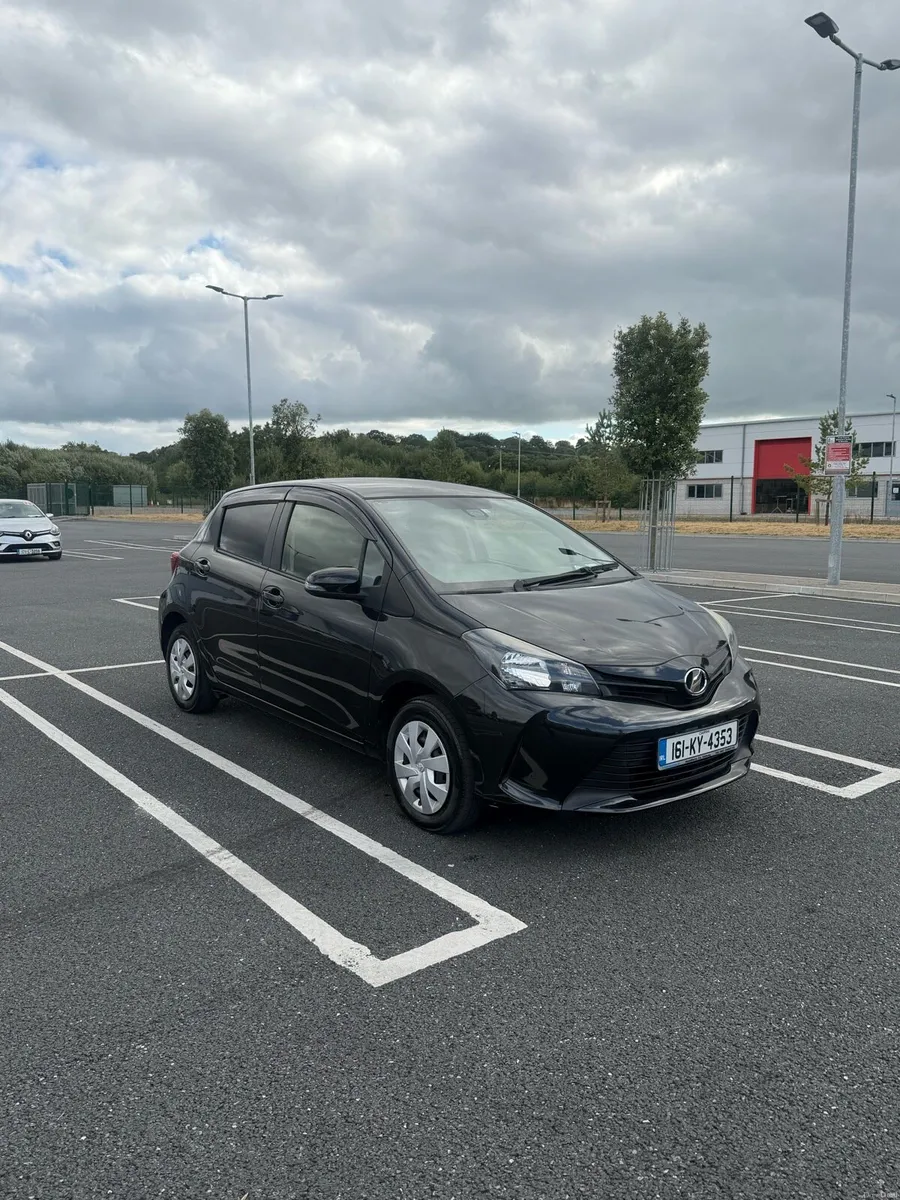 Toyota Yaris Vitz - Image 1