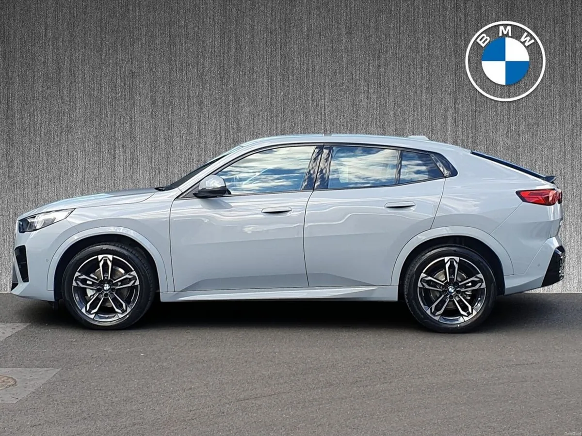 BMW iX2 eDrive20 M Sport - Image 3