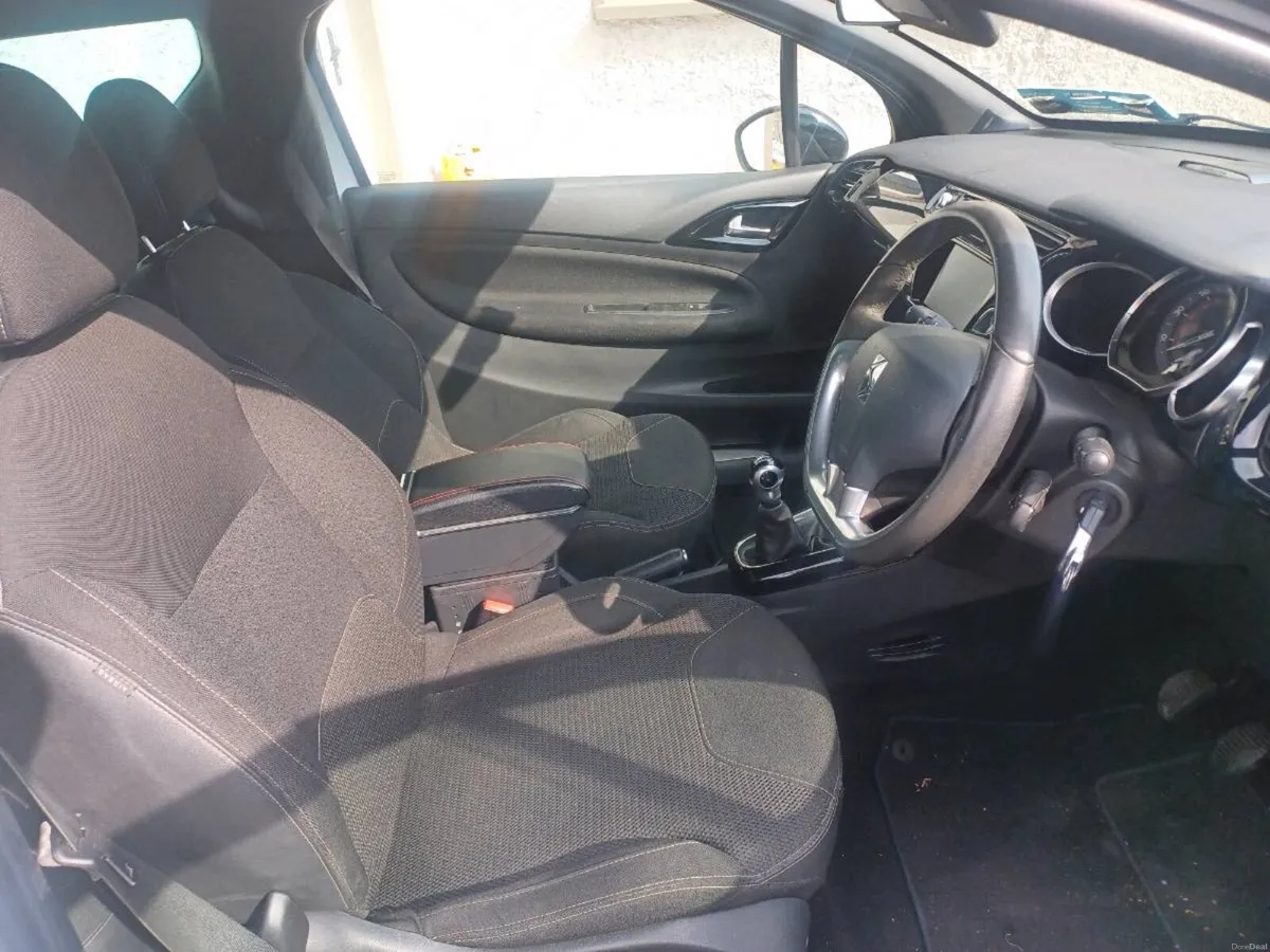 Car - Image 5