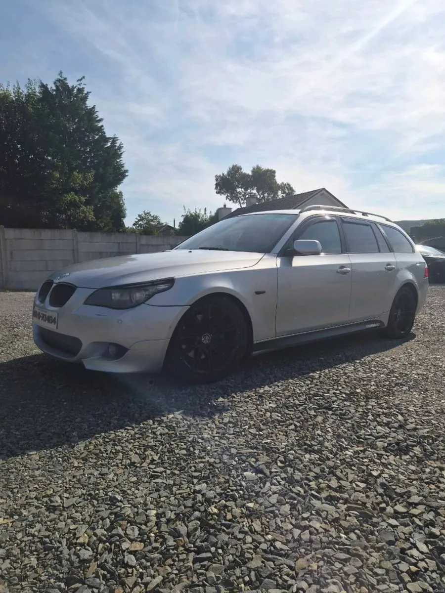 BMW 5-Series 2008 E61 - Image 1