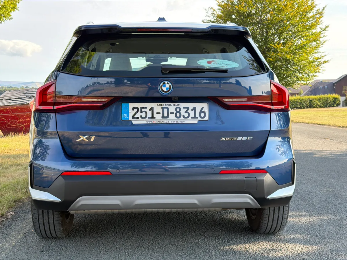 BMW X1 2025 Sport Plugin Hybrid Xdrive - Image 5