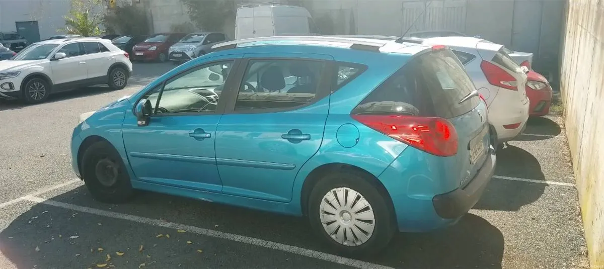 Peugeot 207 - Image 2