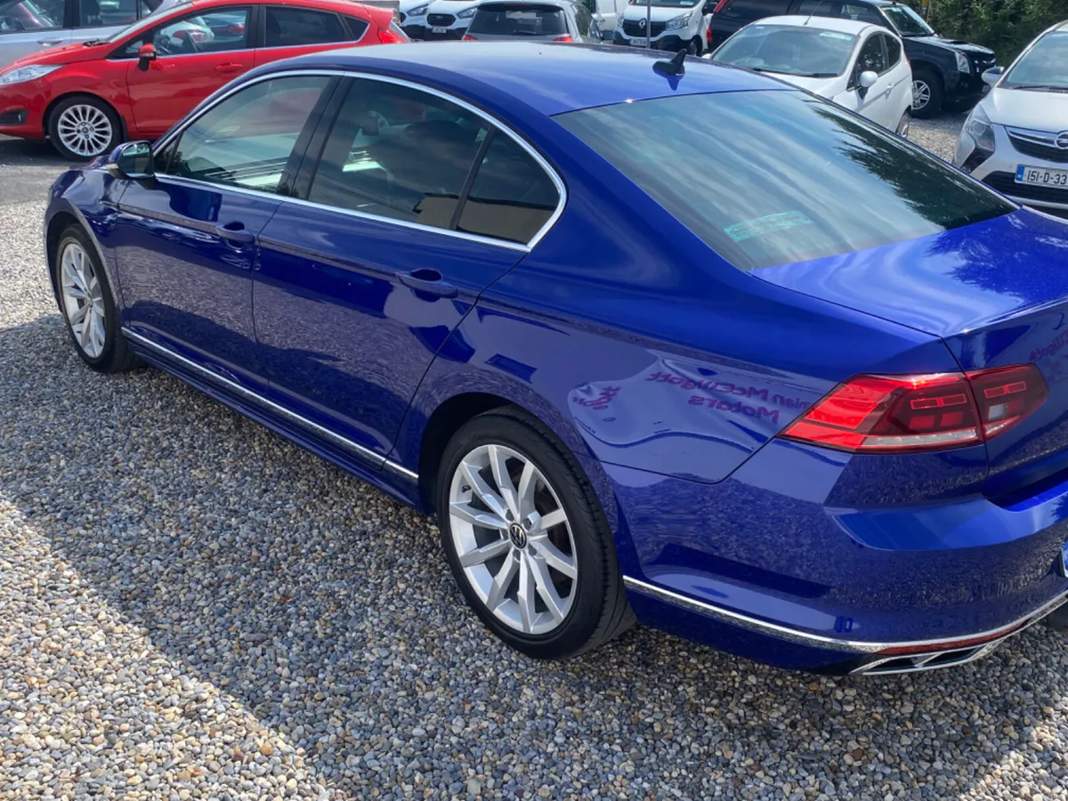 2021 Volkswagen Passat R-Line - Image 5