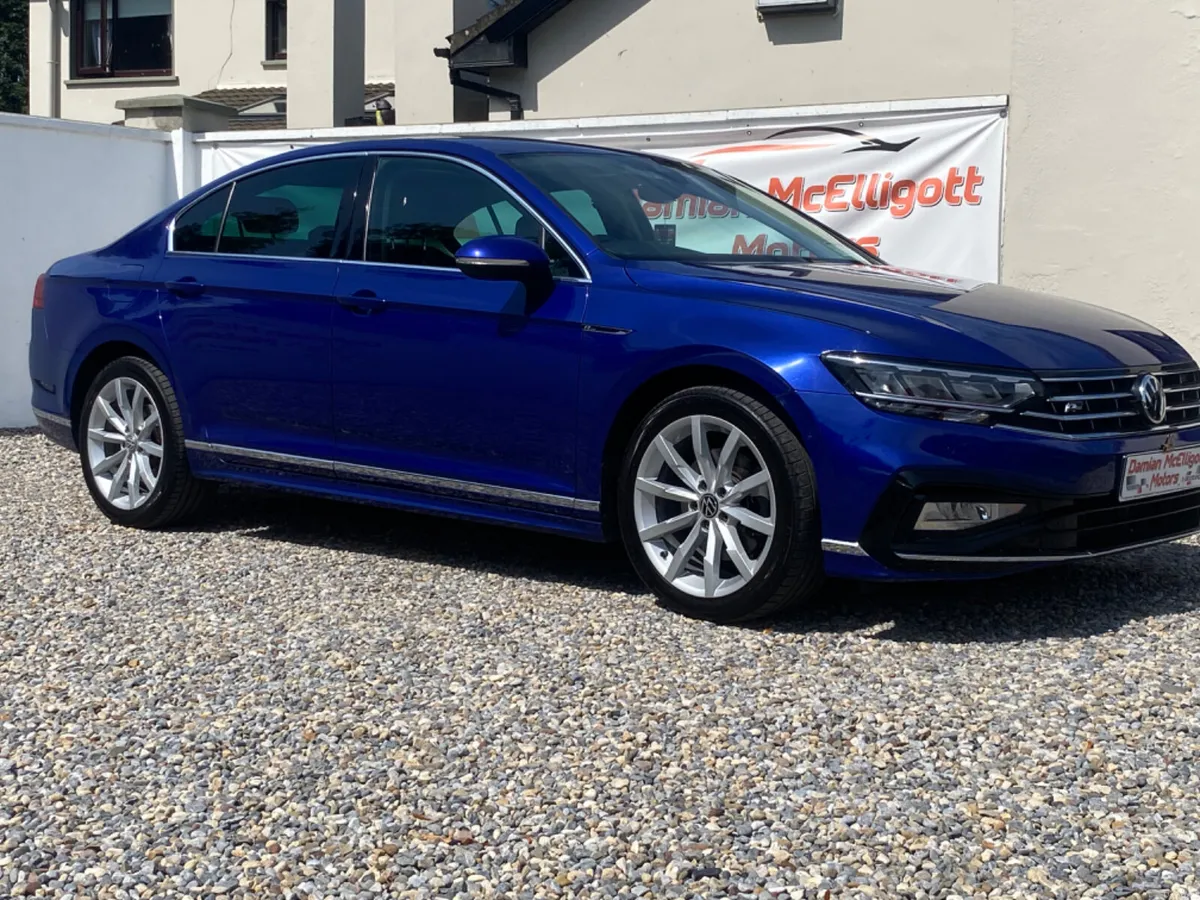 2021 Volkswagen Passat R-Line - Image 1