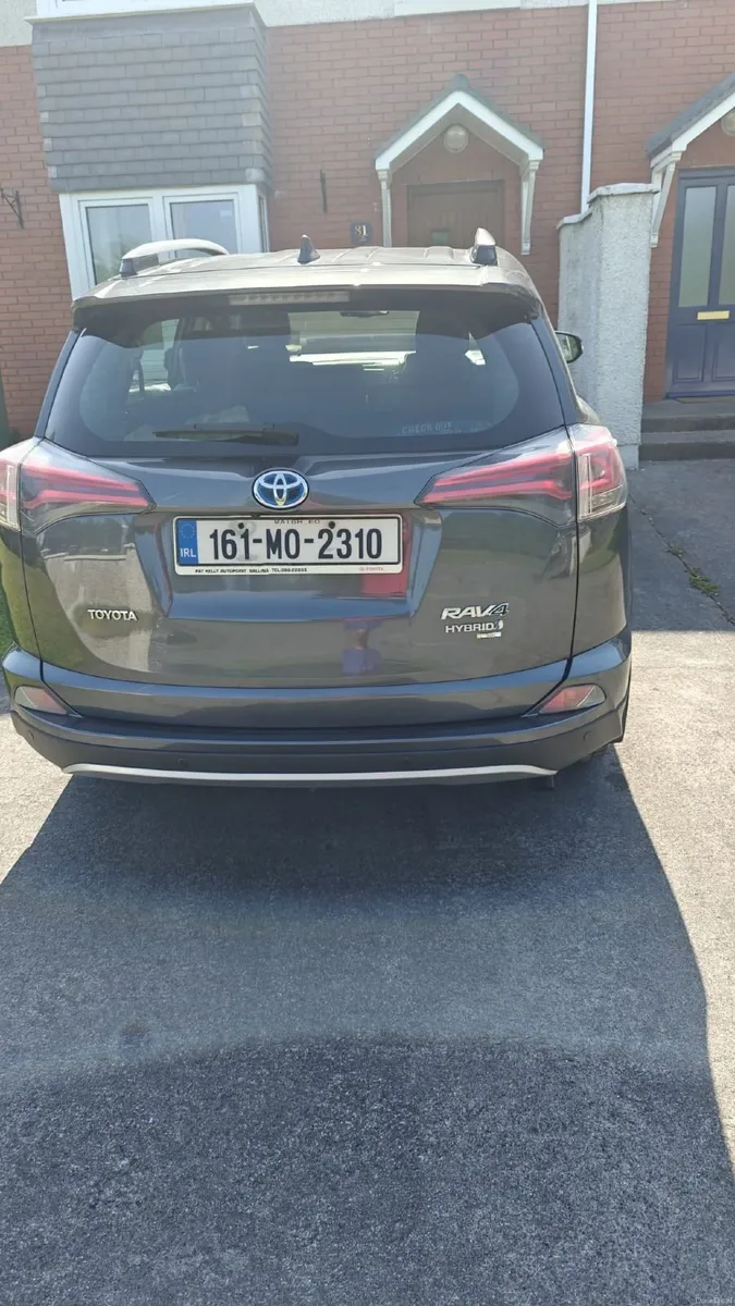 Toyota RAV4 2016 - Image 2