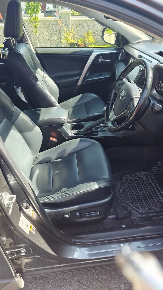 Toyota RAV4 2016 - Image 4
