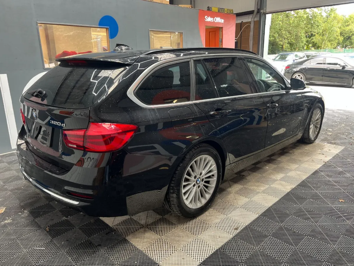 BMW 3-Series 2019 BMW 320D TOURING LUXURY 2.0 AUTO - Image 3