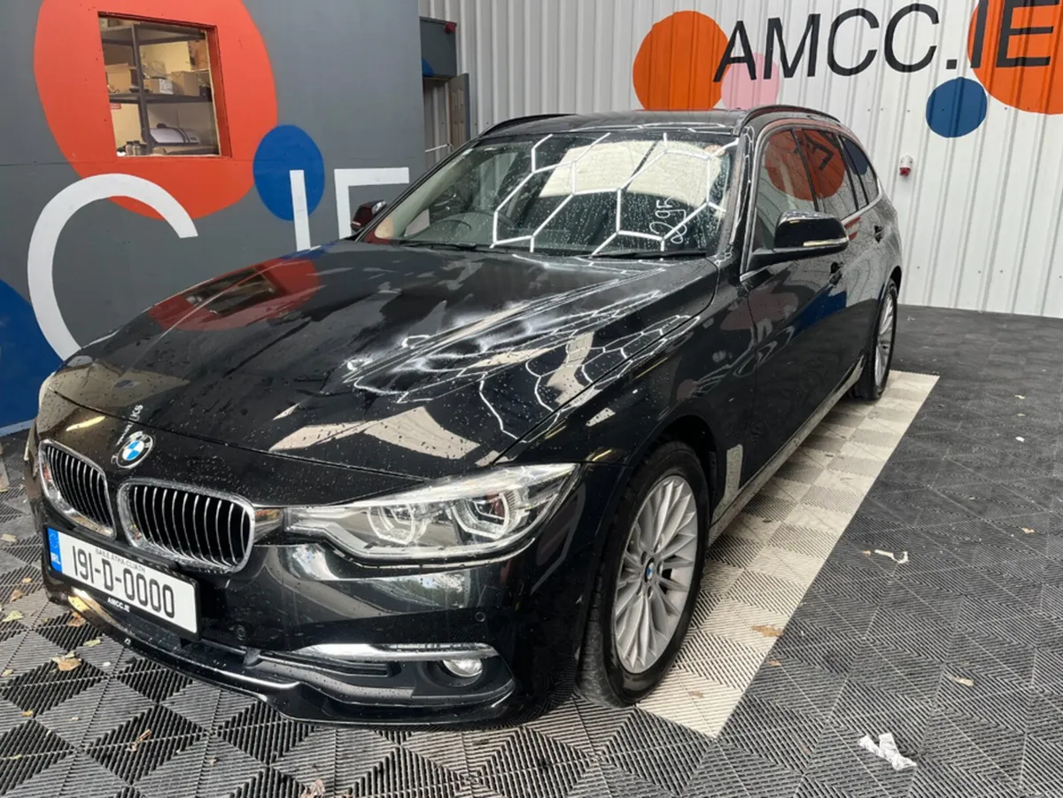 BMW 3-Series 2019 BMW 320D TOURING LUXURY 2.0 AUTO - Image 4