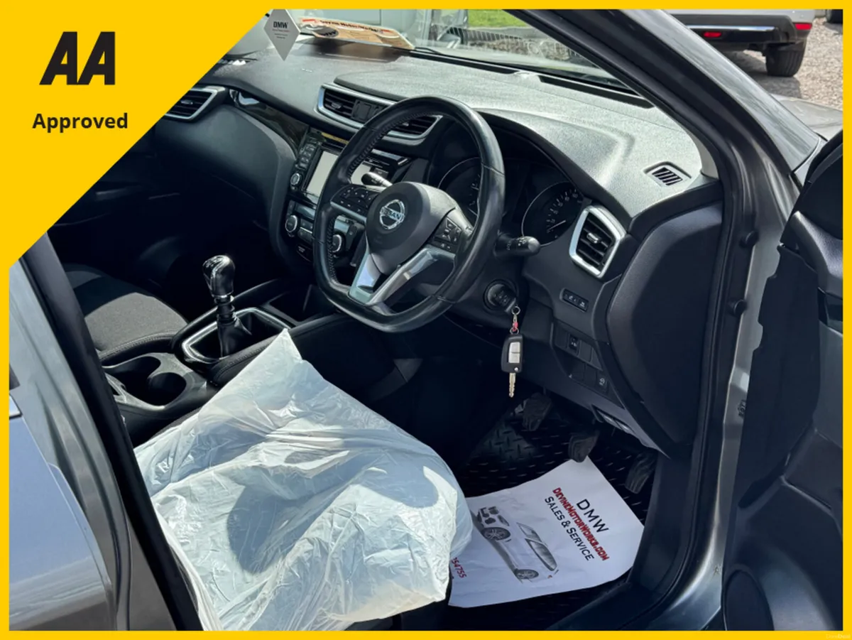Nissan Qashqai 1.5 SV 18 4DR - Image 2