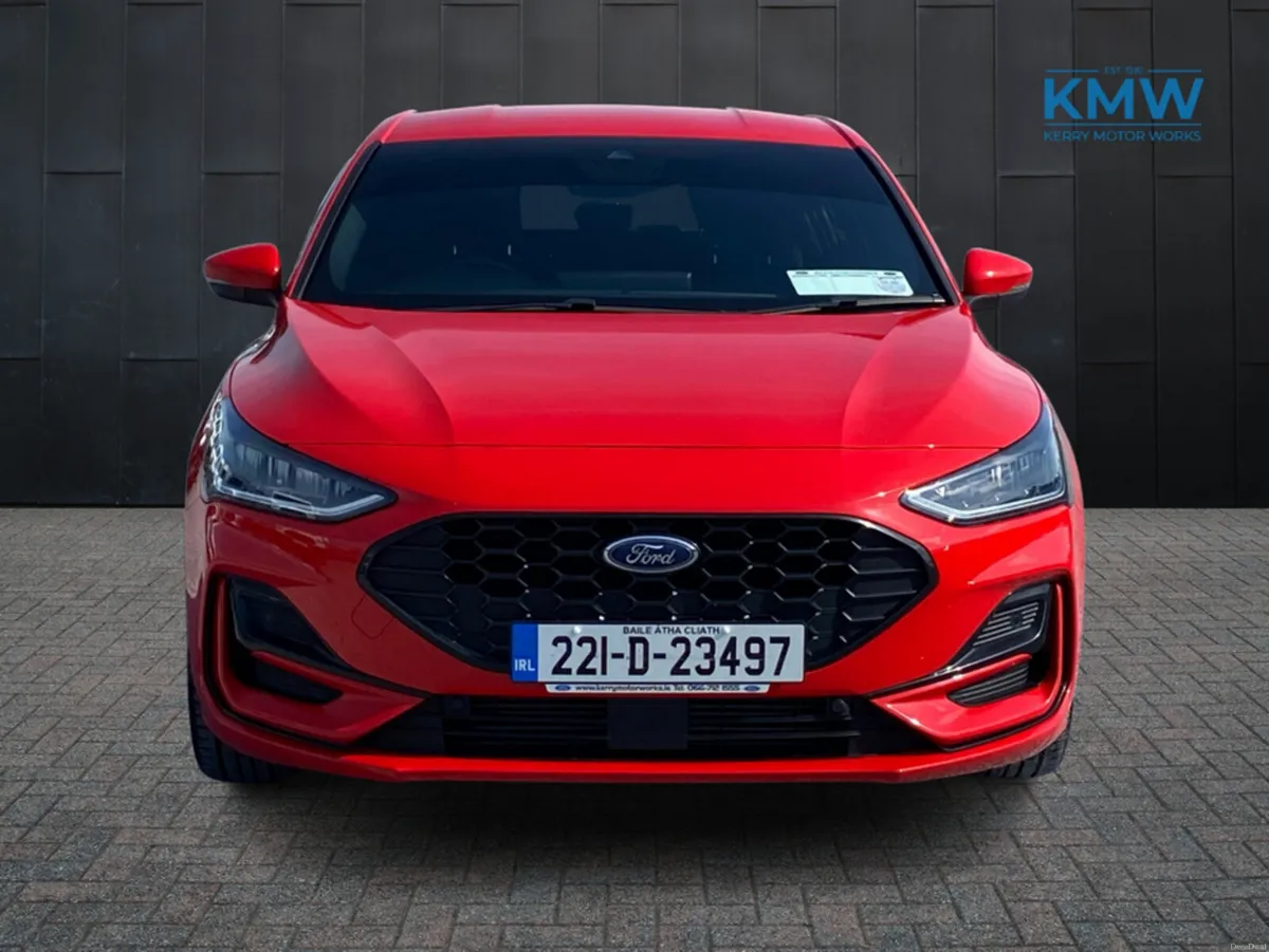 Ford Focus ST-LINE 1.0T 125 S6.2 M6 FW 4DR - Image 2