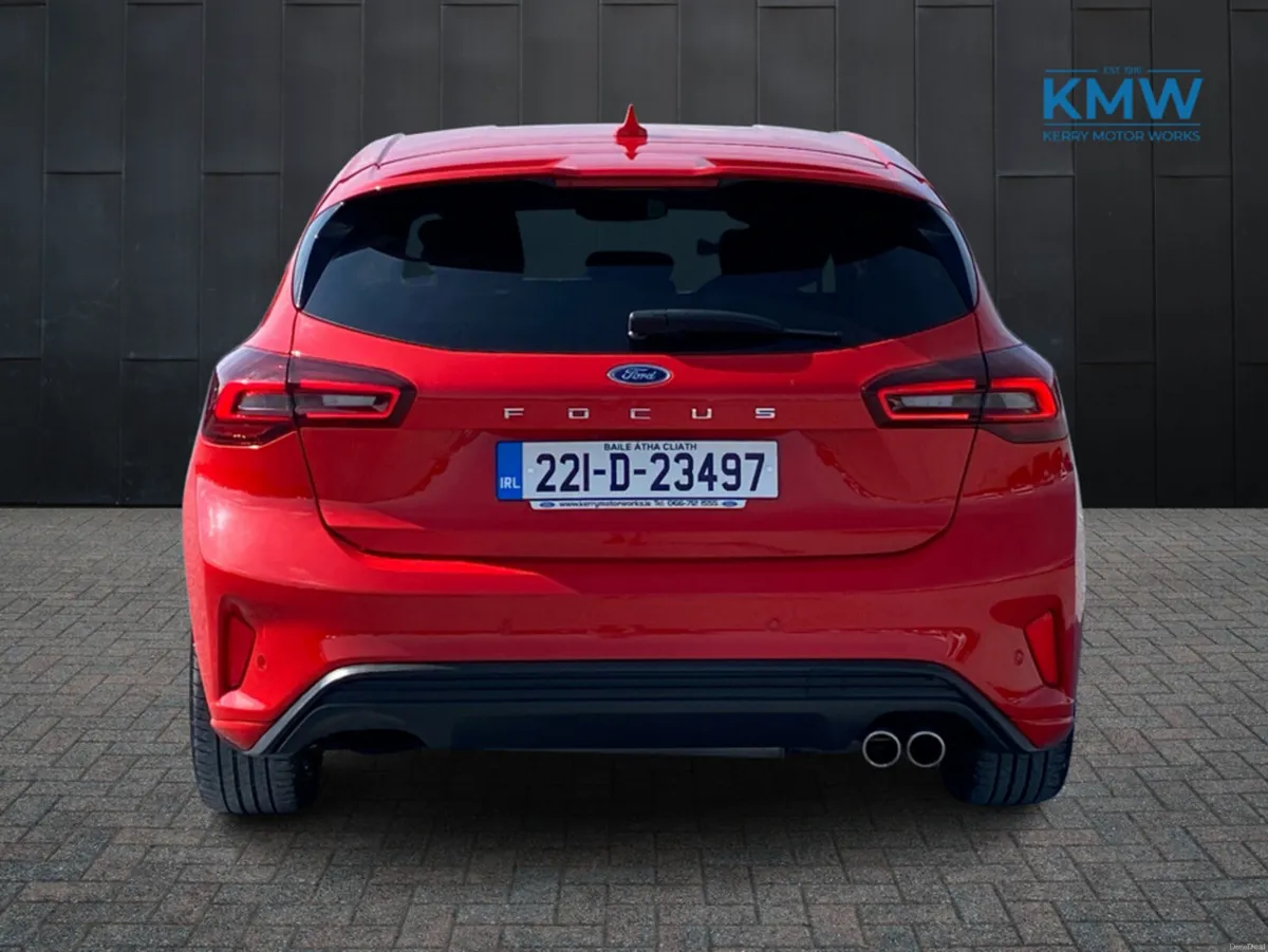 Ford Focus ST-LINE 1.0T 125 S6.2 M6 FW 4DR - Image 5