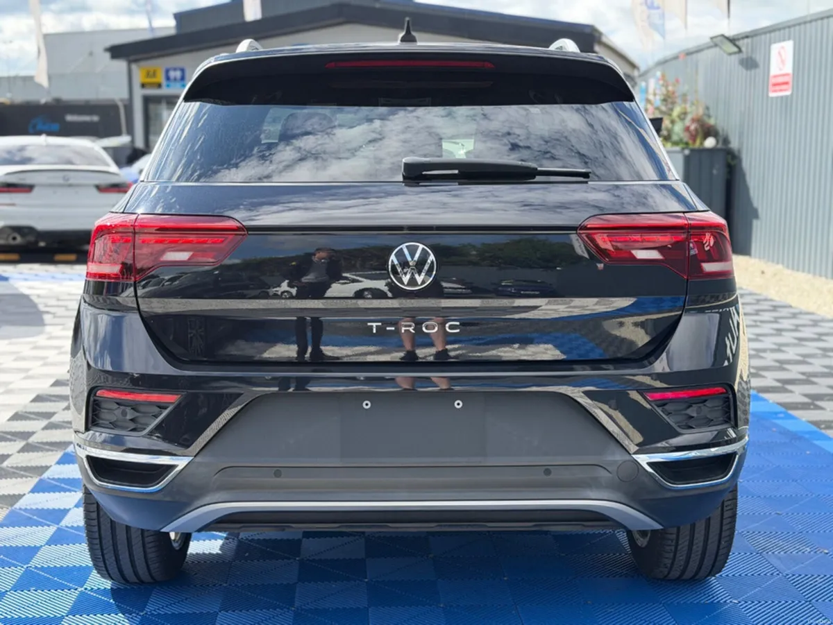 Volkswagen T-Roc SPORT - 2.0L DIESEL - AUTO - 12M - Image 5