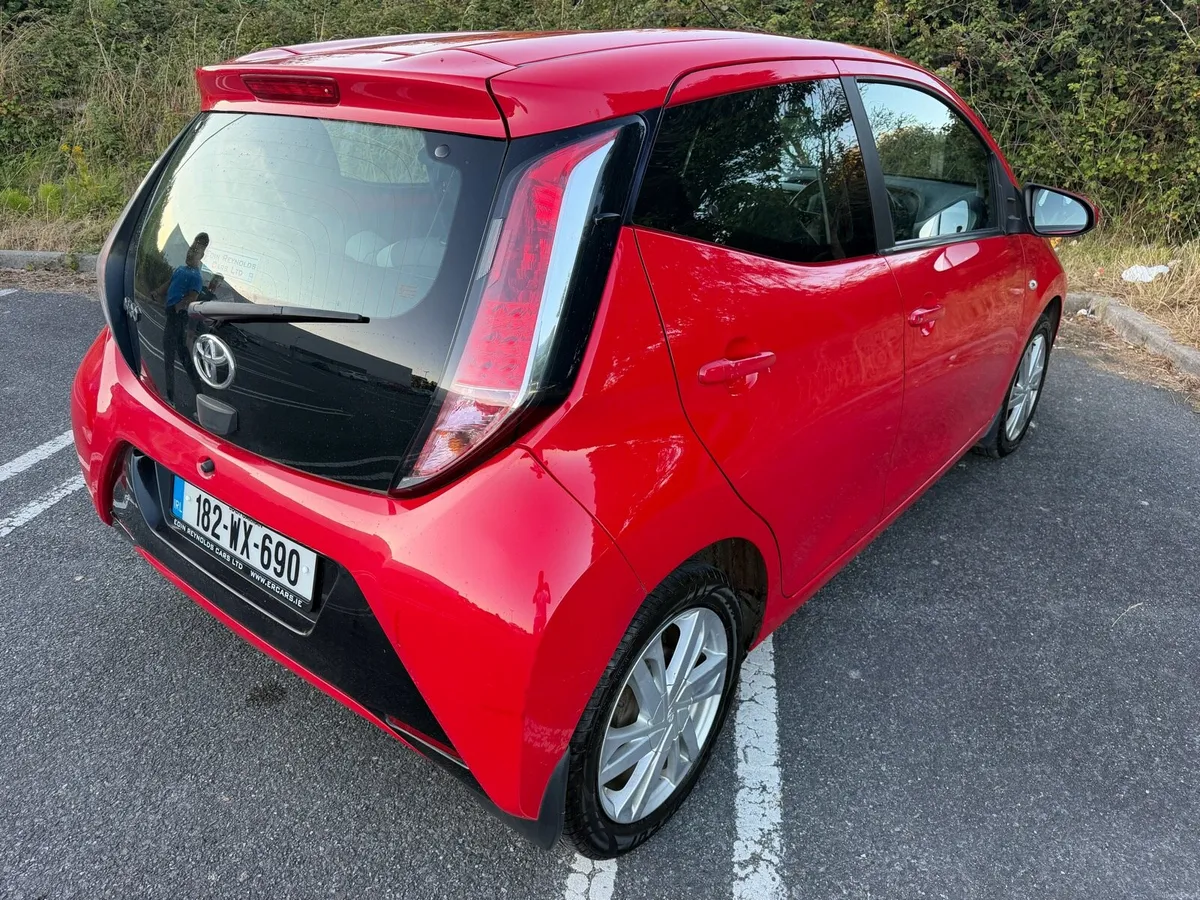 182 TOYOTA AYGO XPLAY - Image 6