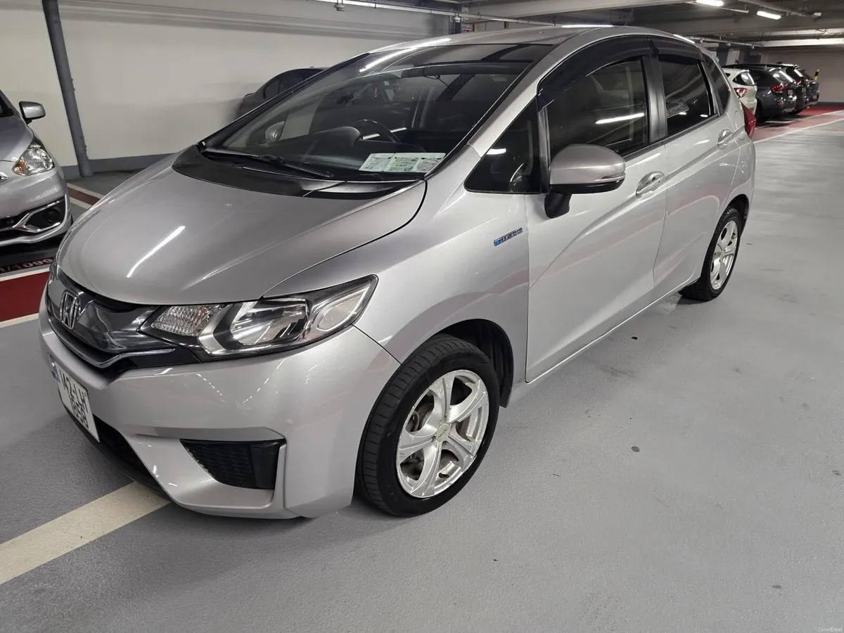 Honda Fit 2014 Automatic Hybrid - Image 3