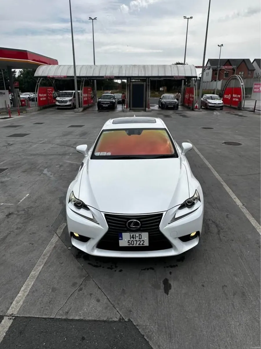 Lexus IS 2014 - Image 4
