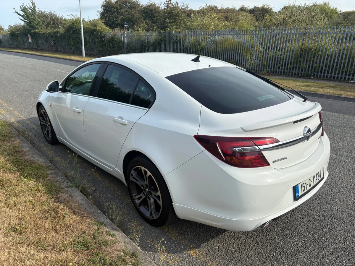 Insignia 2.0 litre Brand new NCT and taxed - Image 5