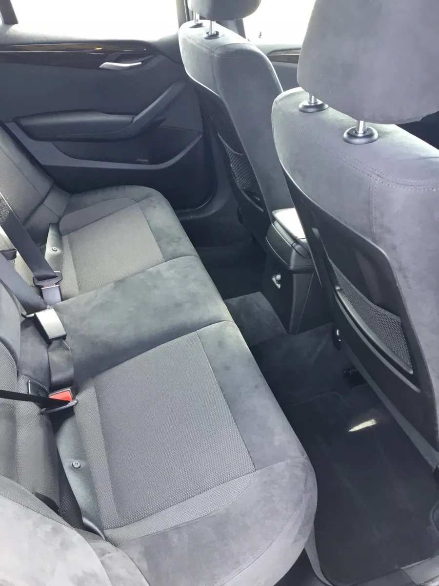 BMW X1 5DR AUTO - Image 5