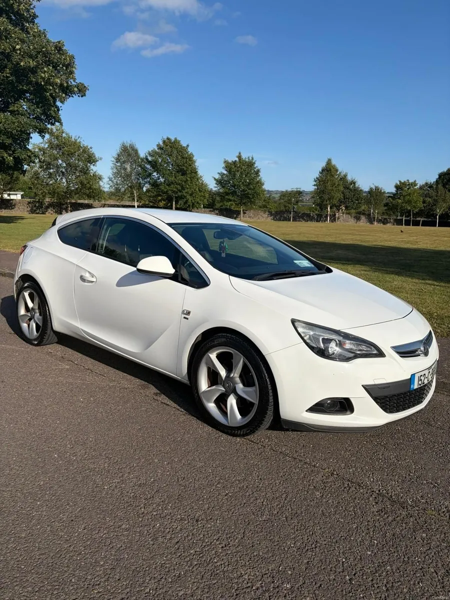 Vauxhall Astra GTC Sri 2015 - Image 1