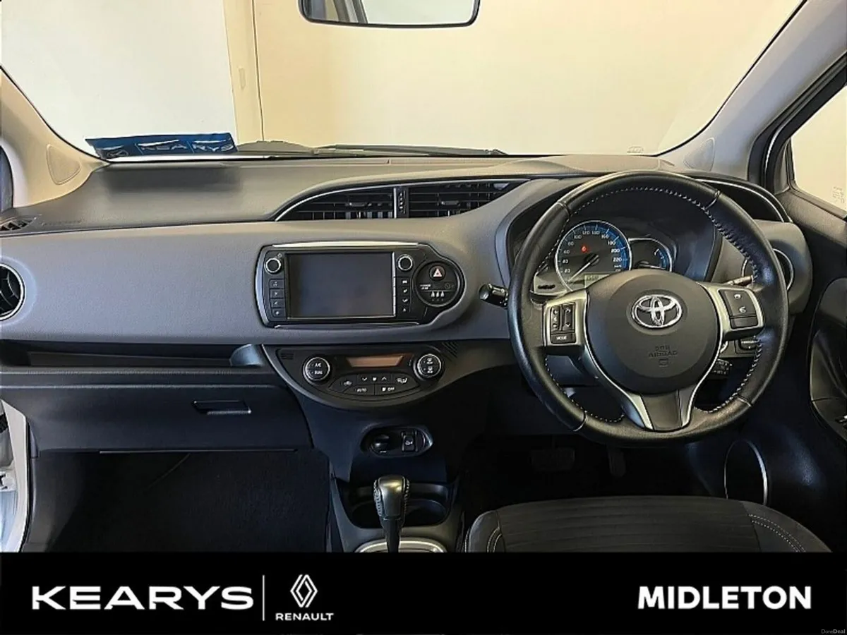 Toyota Yaris Hybrid Luxury Auto. Very Low Km's. - Image 4