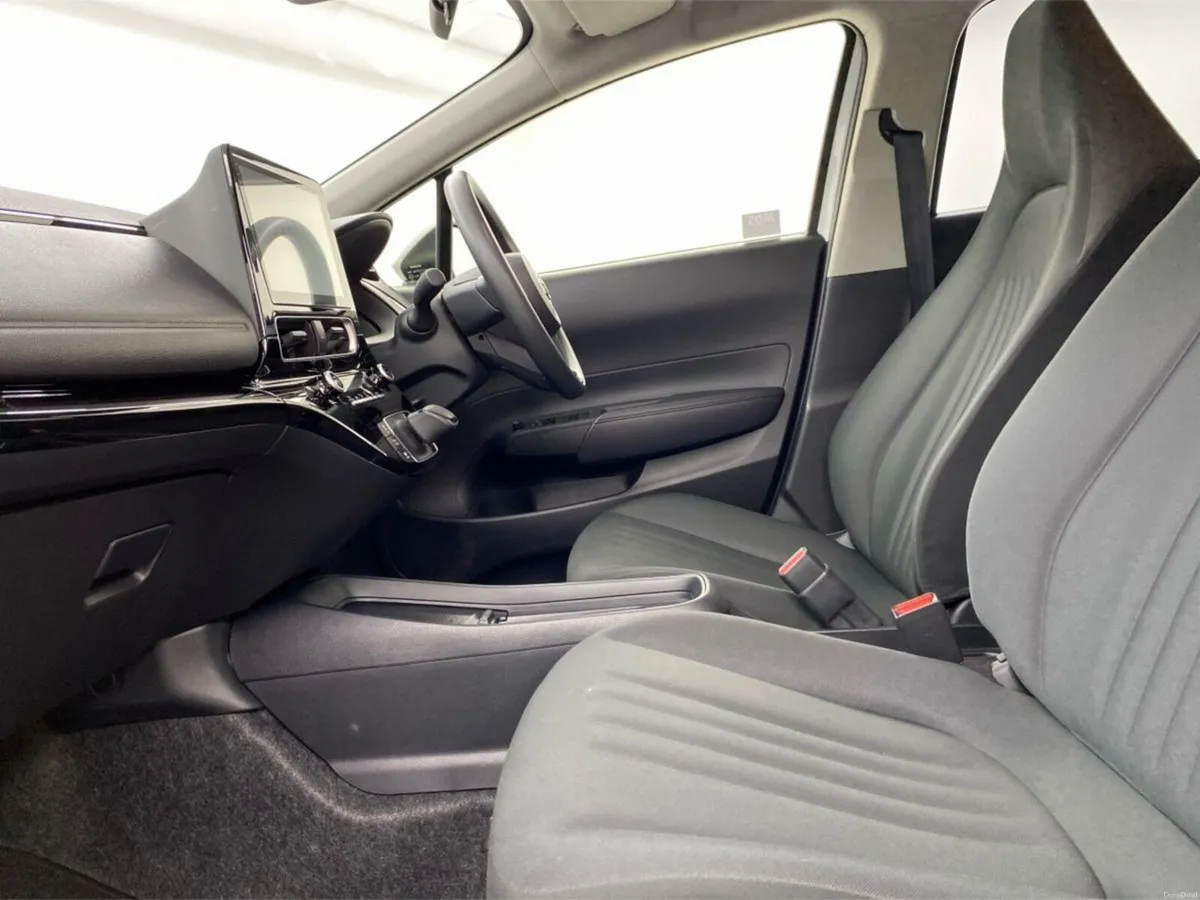 Toyota Aqua X - Image 4