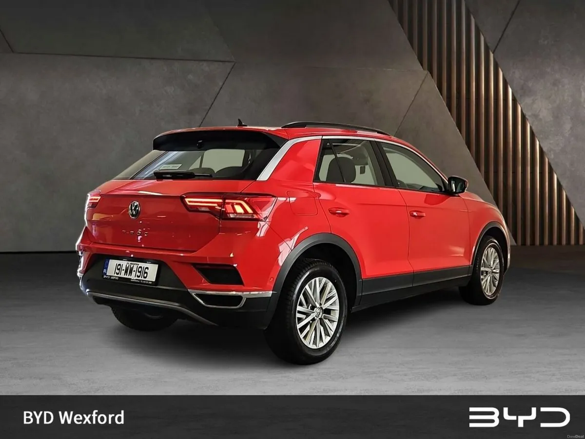 Volkswagen T-Roc 1.6 TDI 115bhp Design - Image 3