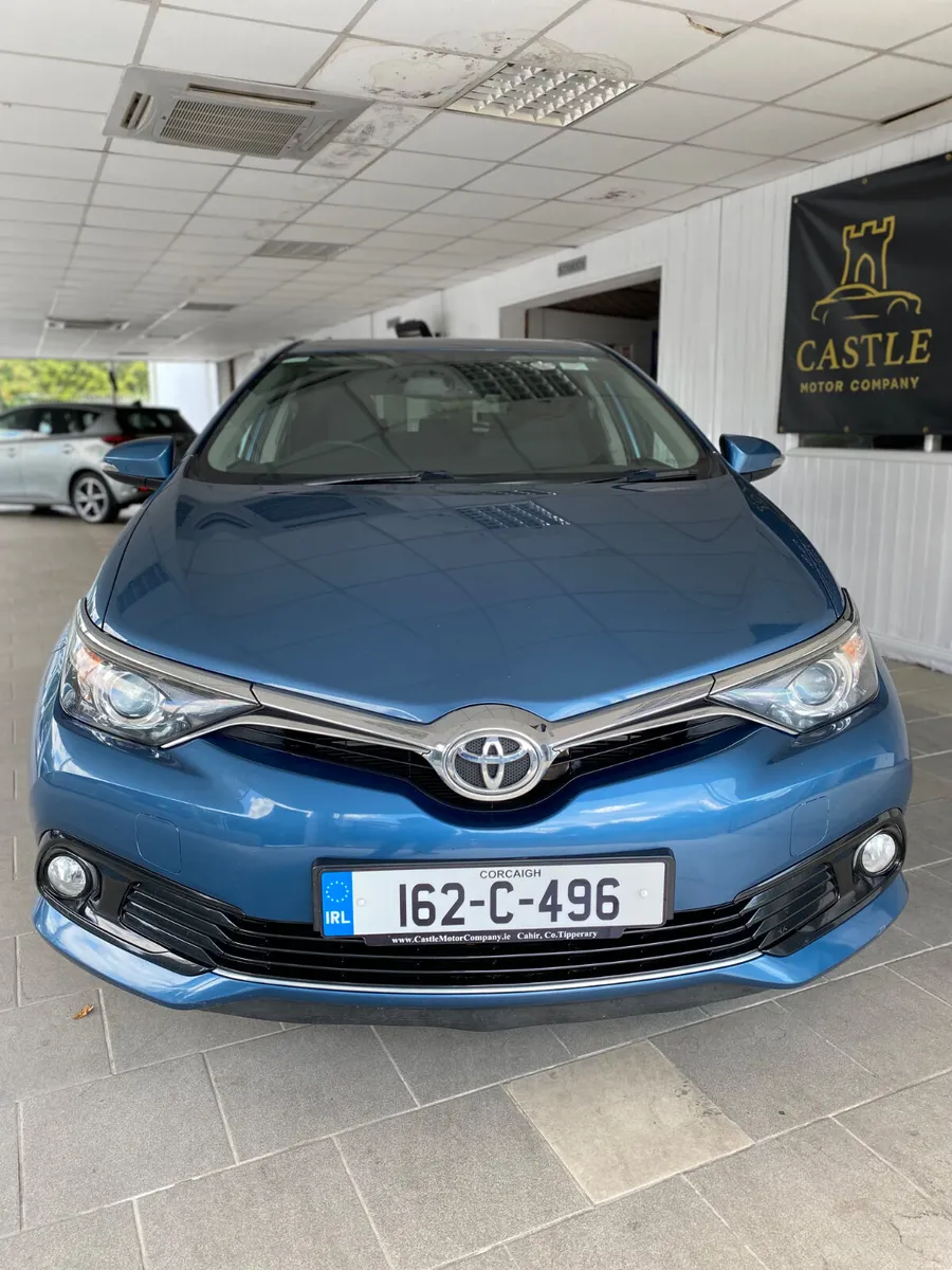 162 Toyota Auris  Sol High spec - Image 4