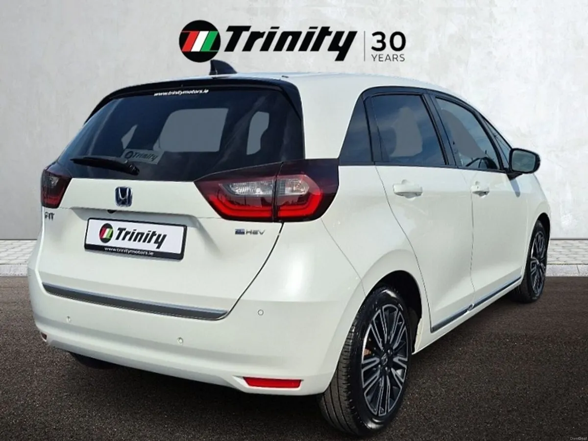 Honda Fit ** E HYBRID ** AUTO ** TRINITY MOTORS ** - Image 3