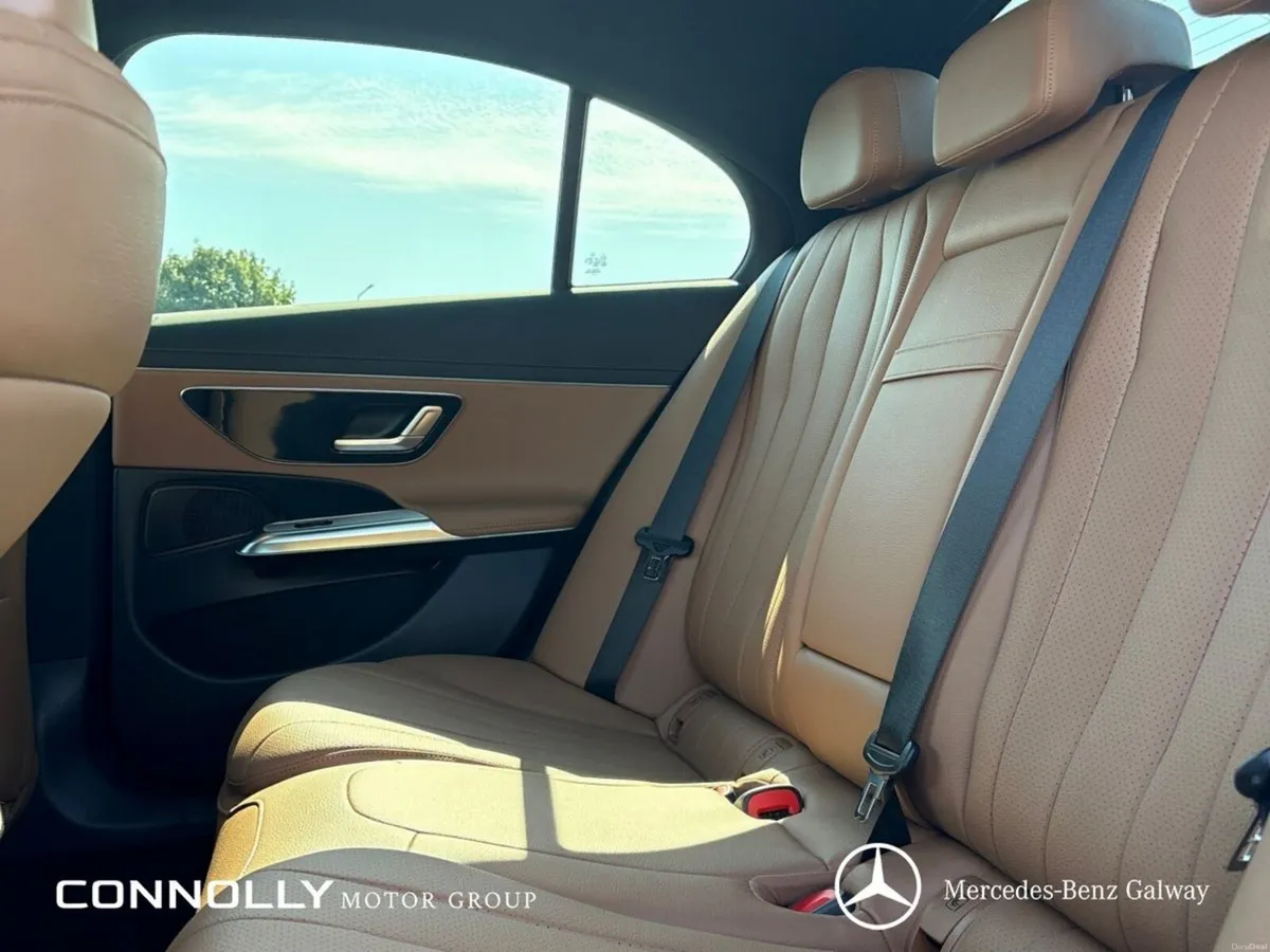 Mercedes-Benz E-Class E300de AMG Line *Hyperscreen - Image 6