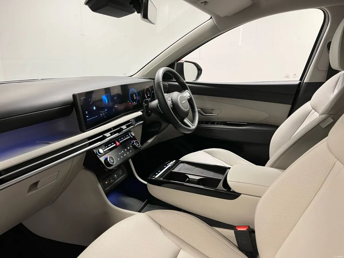 Hyundai Tucson Face Lift Executive 1.6 HEV Auto - - Image 6