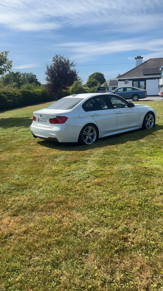BMW 320 - Image 6